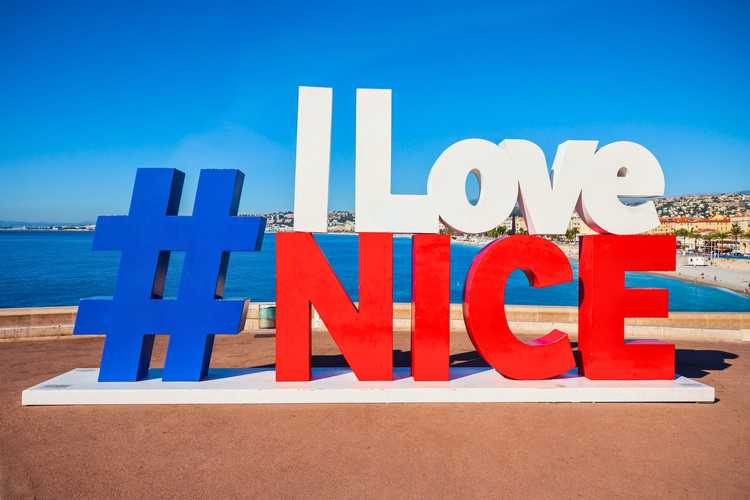 Meilleurs tours en bus touristiques à Nice, France – Points d'intérêt populaires, trésors cachés et vues panoramiques de Nice en 2026